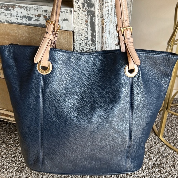 Michael Kors Jet Set Item Genuine Leather Large Tote Shoulder Bag Purse - Picture 3 of 16